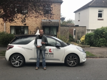 Congratulations to Ian Van-Eken from Newmarket who passed 1st time in Cambridge on the 25-10-17 after taking driving lessons with MRL Driving School