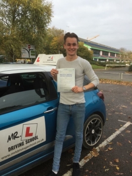 Congratulations to Matthew Buckley from Cambridge who passed 1st time in Cambridge on the 8-11-17 after taking driving lessons with MRL Driving School