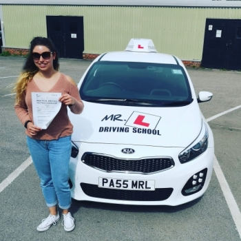 Congratulations to Becky Hewertson from Cambridge who passed 1st time on the 18-6-19 after taking driving lessons with MR.L Driving School.