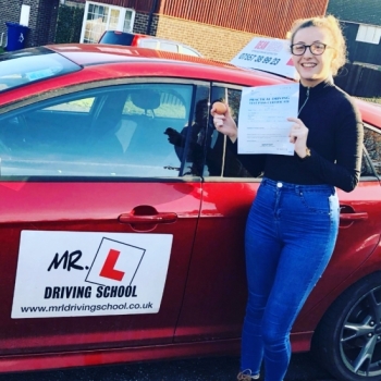 Congratulations to Zoe Bolan who passed 1st time in Bury St Edmunds on the 6-11-19 after taking driving lessons with MR.L Driving School.