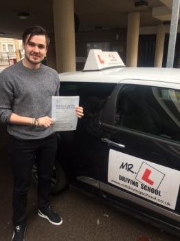 Congratulations to Billy Pridgeon from Bar Hill who passed 1st time in Cambridge on the 10-3-16 after taking driving lessons with MRL Driving School